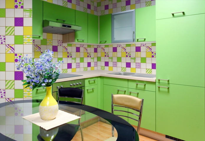 kitchen decoration in salad tones