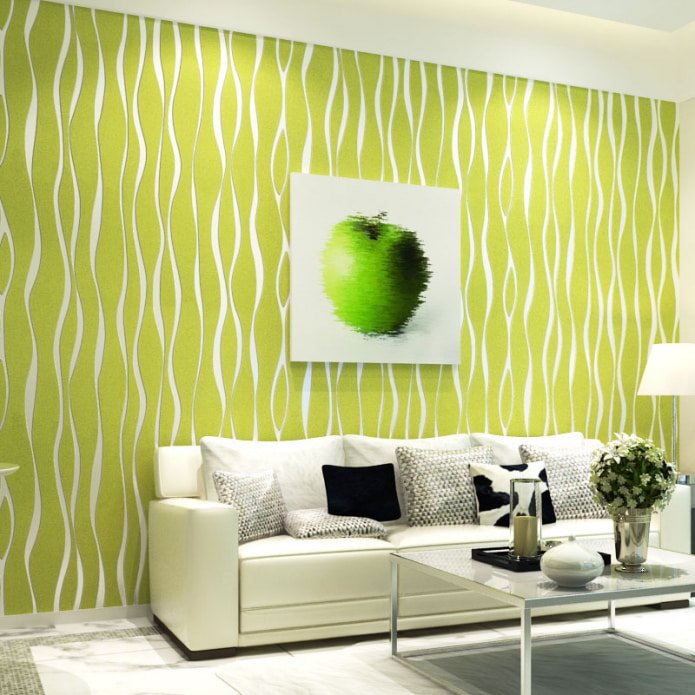 salad green wallpaper in the hall