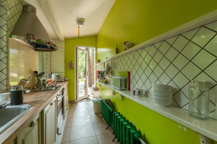 salad green wall in the kitchen
