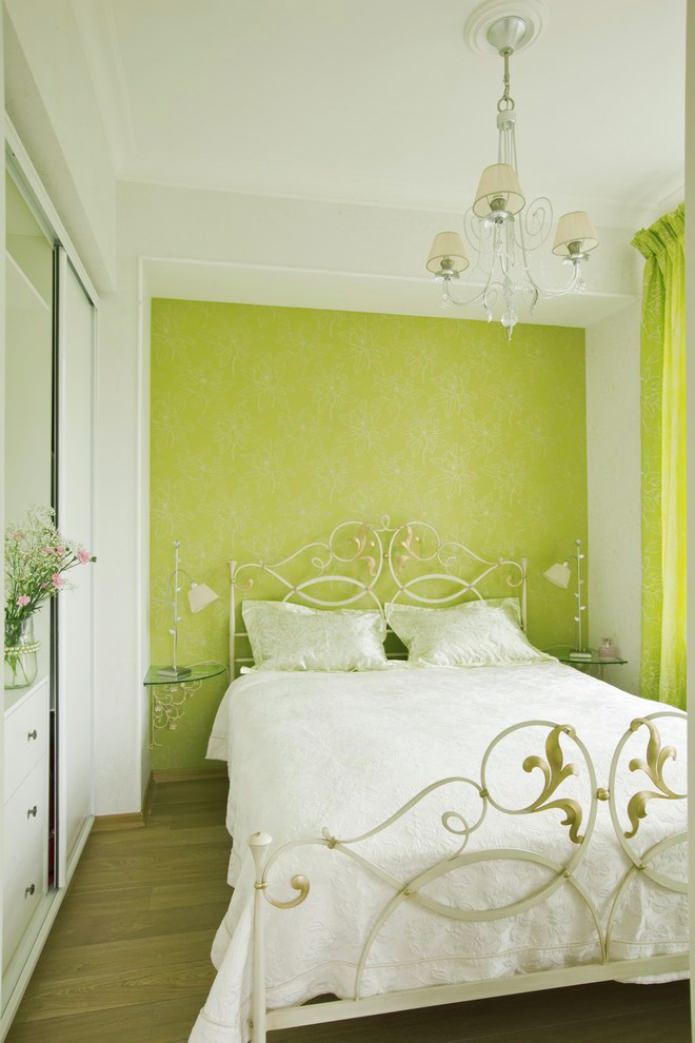 salad-colored wallpaper in the Provence style