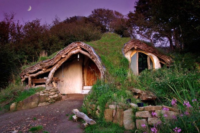 hobbit house in Wales