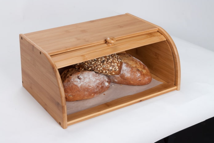 Bread bin