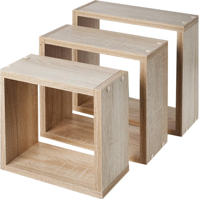 Set of shelves