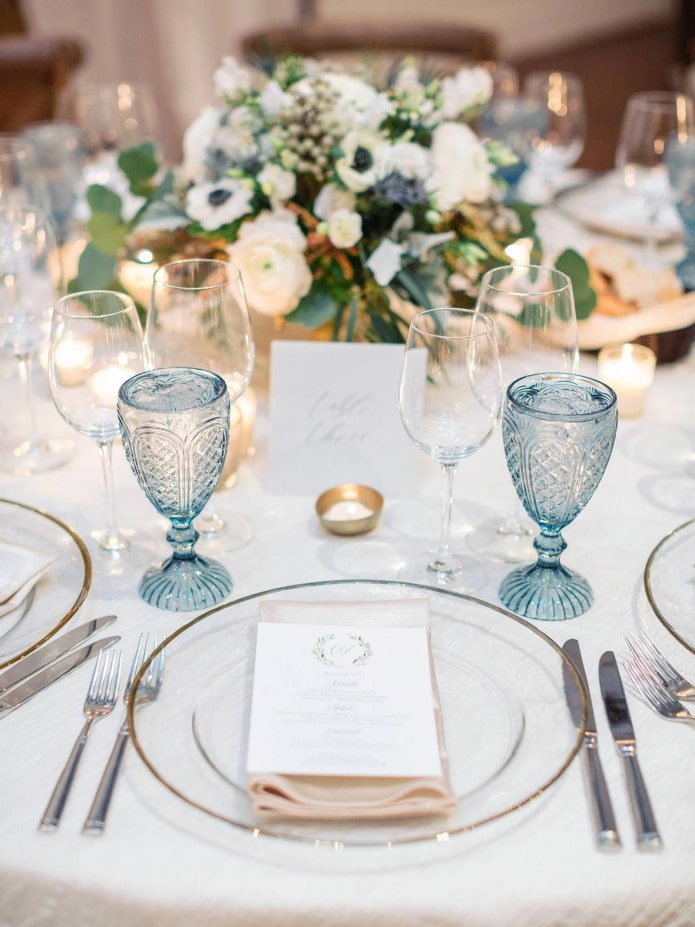 table setting for a wedding