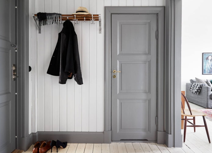 gray doors with a plinth in the interior