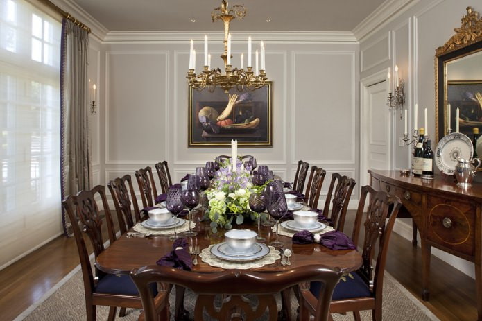 classic style dining room