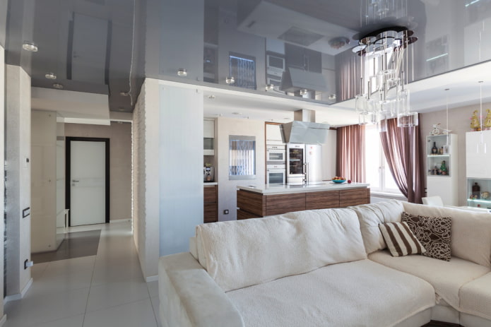 gray stretch ceiling in the living room
