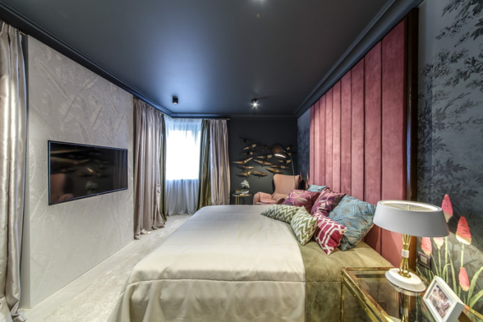 graphite-colored stretch ceiling in the bedroom