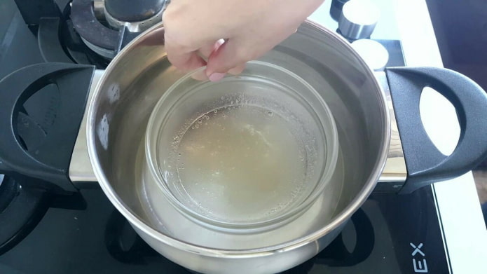 Gelatin in a water bath