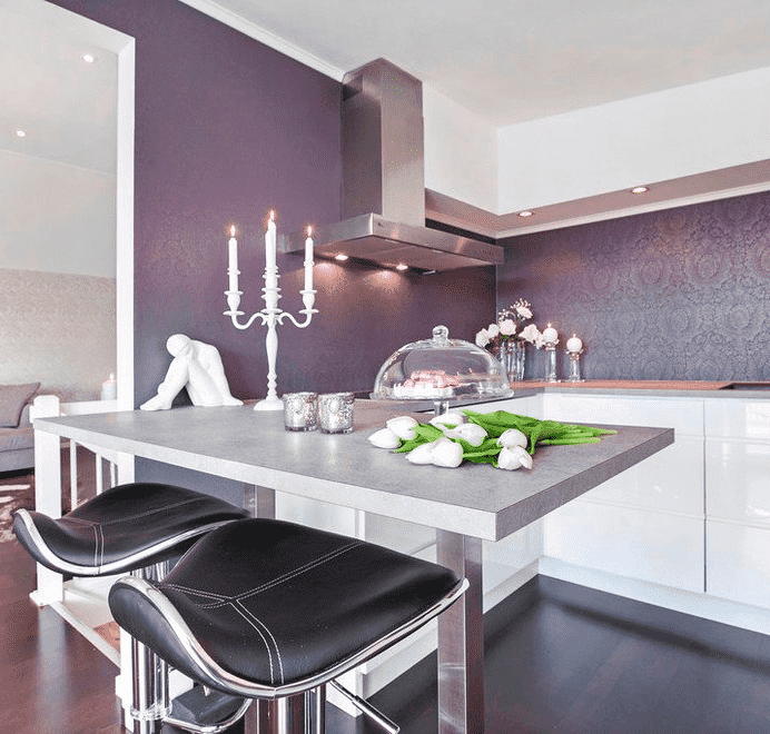 silk wallpaper in the kitchen interior