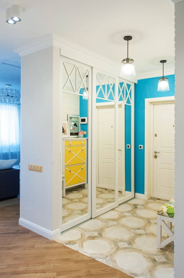 mirrored doors for a wardrobe