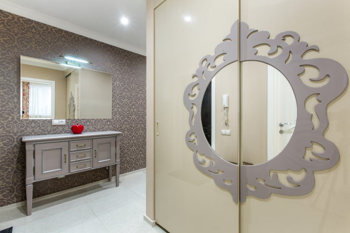 cabinet design in the interior of the hallway