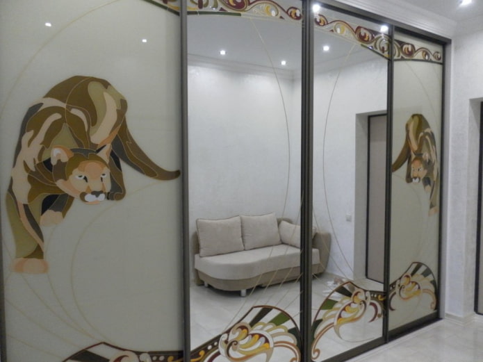cabinet design in the hallway interior