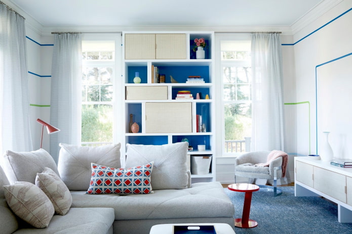 wardrobe between windows in the interior