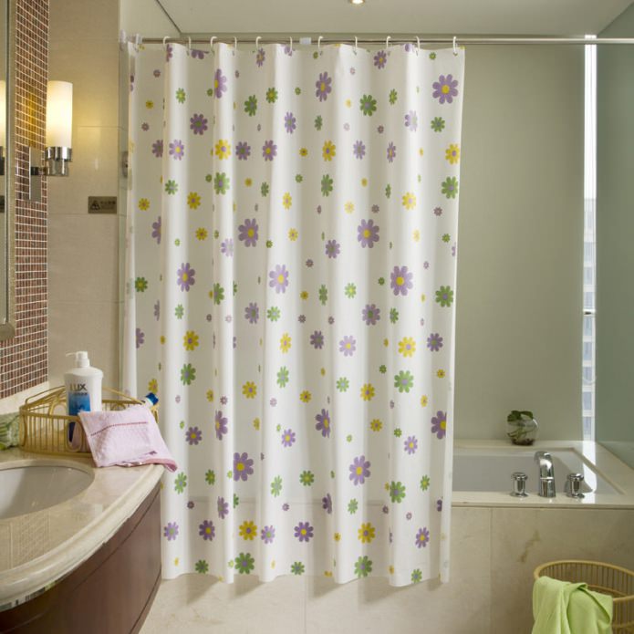 flowered bathroom curtain