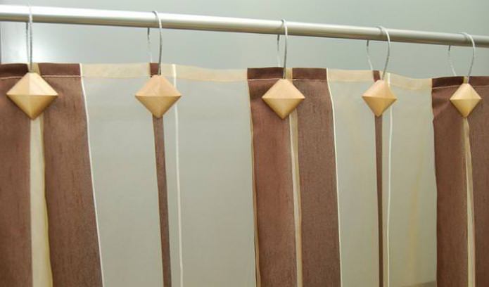 magnetic clamps for attaching a bathroom curtain
