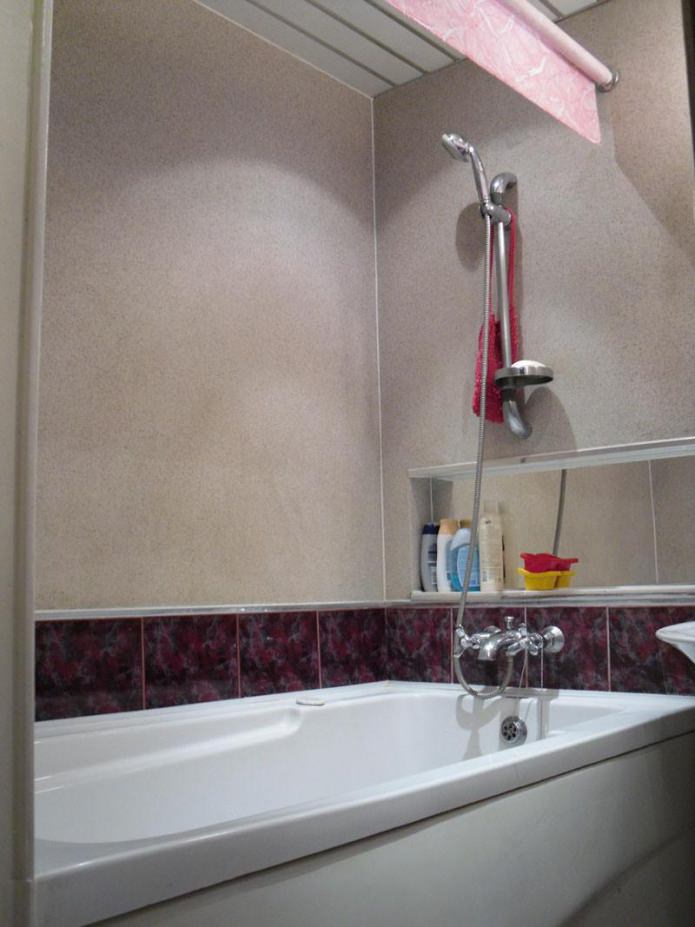 roller blind for the bathroom