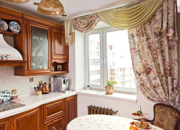 curtains with flowers in the kitchen