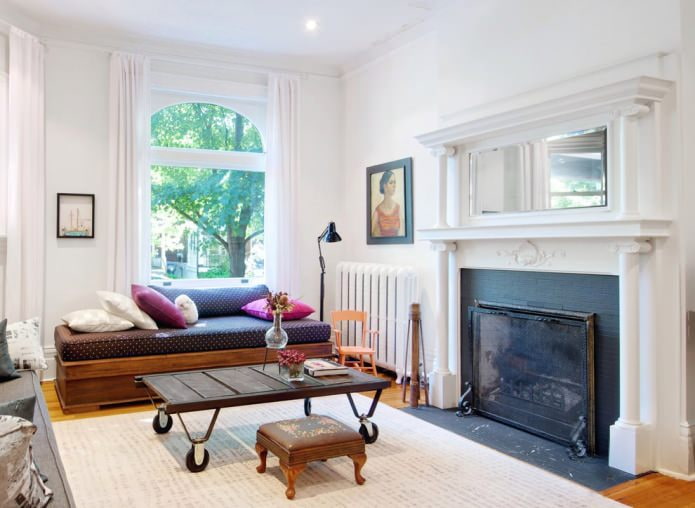 arched window in the living room