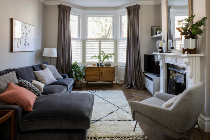 brown curtains on the bay window