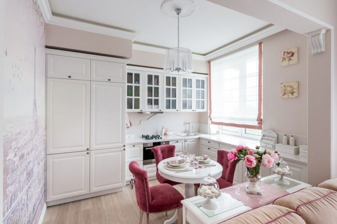 Roman blind with edging