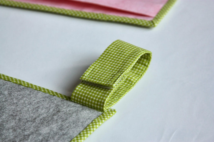 curtain on loops