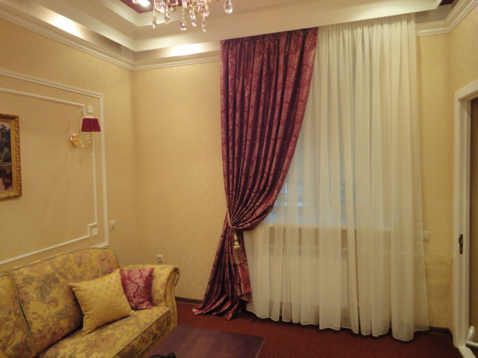 curtain tieback with tassel