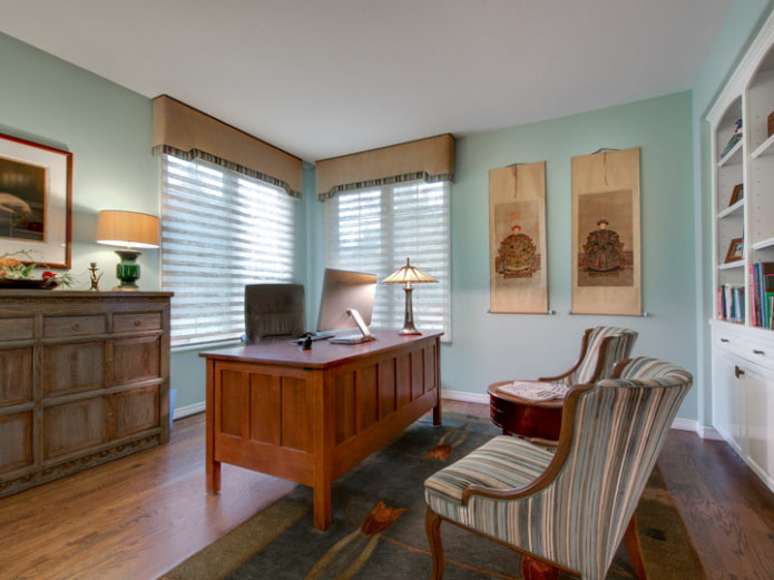lambrequins in the office interior