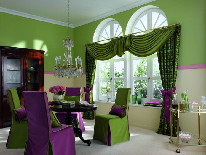 green lambrequins in the interior