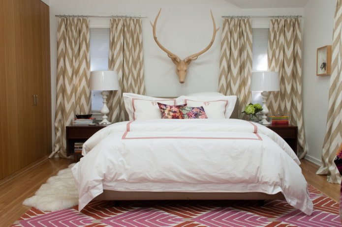 curtains with a zigzag print in the bedroom