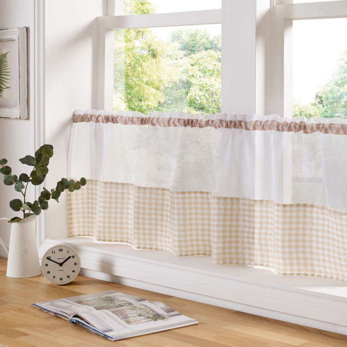 Cafe-style curtains