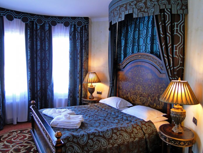 Jacquard curtains