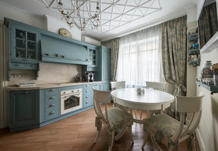 tulle and curtains in the kitchen