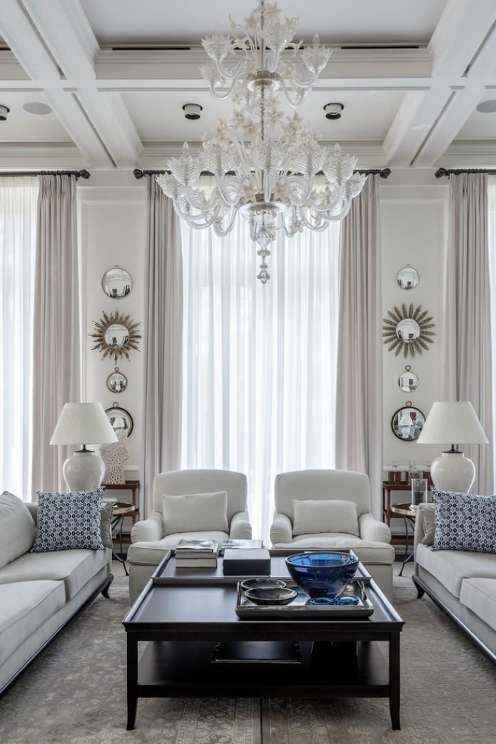 Tubular cornice