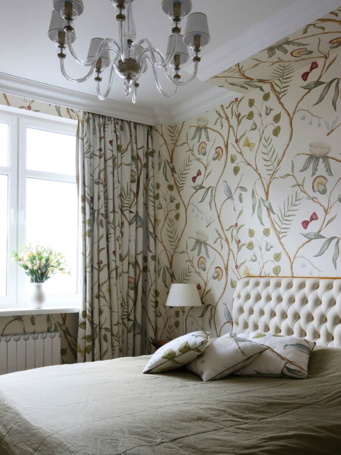 curtain pattern in the color of the walls