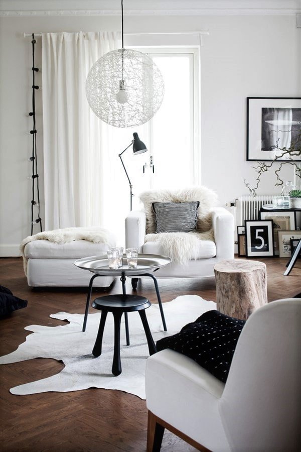 white curtain 