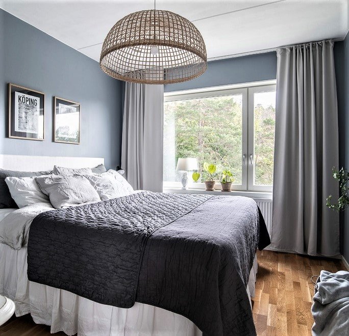 gray curtains in the bedroom