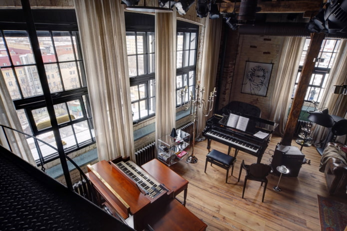 linen curtains in the interior in the loft style