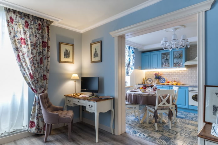 floral curtains in the interior in the Provence style