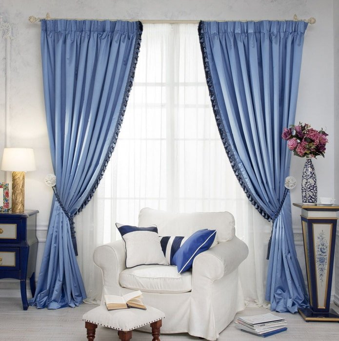 curtain holder