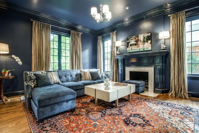 blue ceiling in the living room