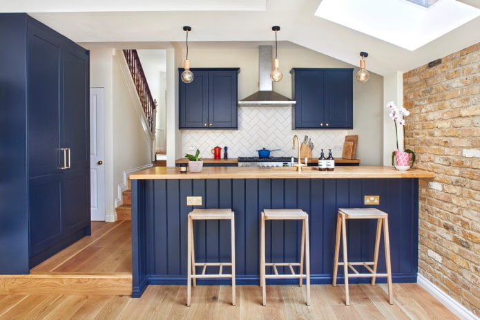 kitchen decoration in blue tones
