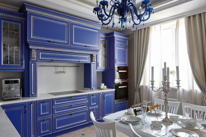 kitchen in blue tones in a classic style