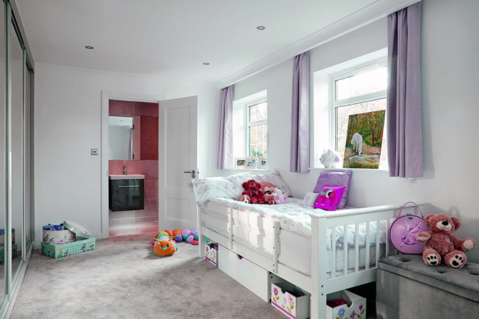 short lilac curtains in the interior