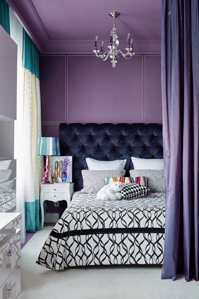matte ceiling of lilac color