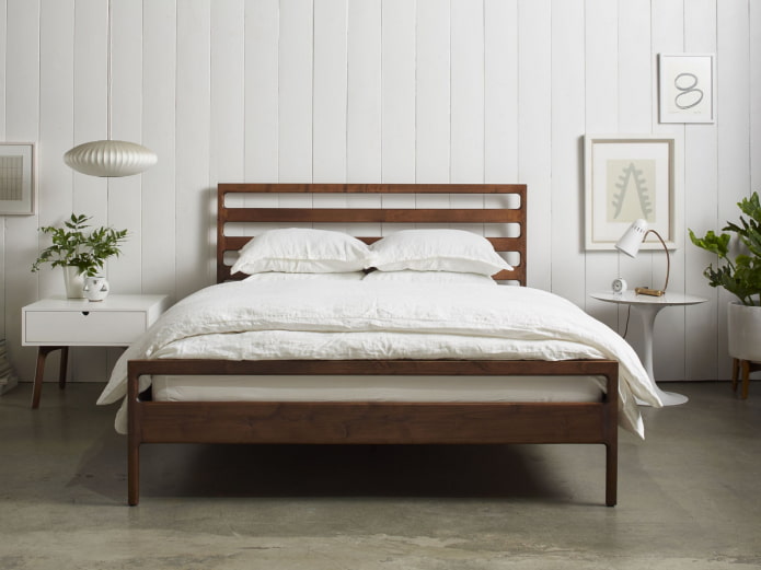 wooden bed