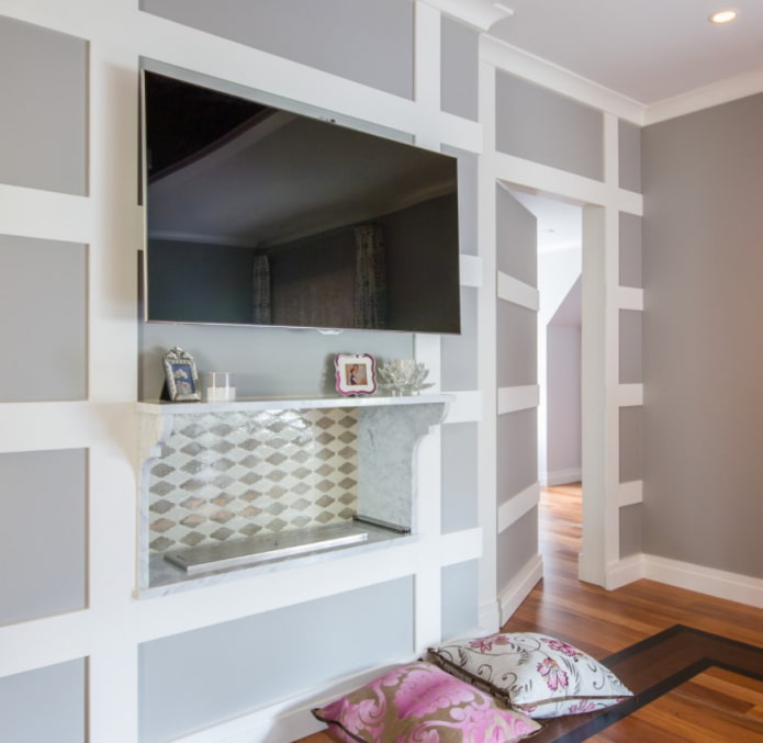 door decor to match the walls