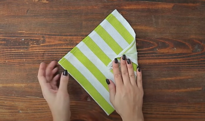fold the corners