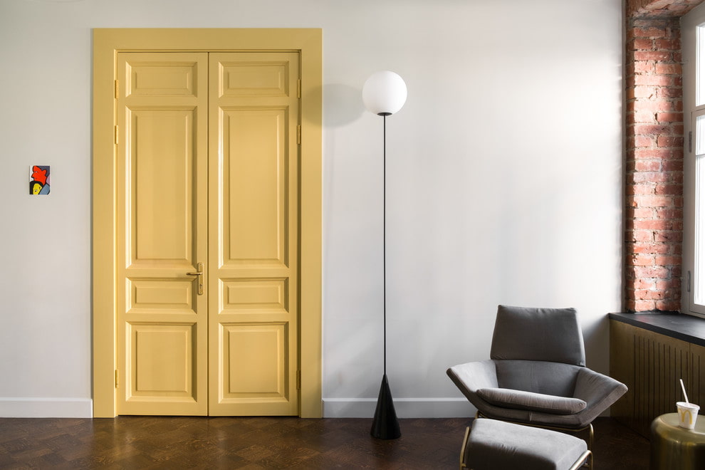 Combination of doors and floors