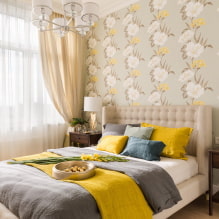 Rules for combining curtains and bedspreads in the bedroom-0